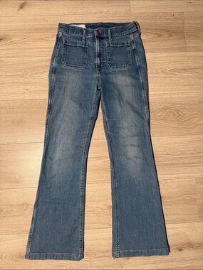 GAP “70’s FLARE HIGH RISE” Classic Mid-Blue Women's Flared Jeans